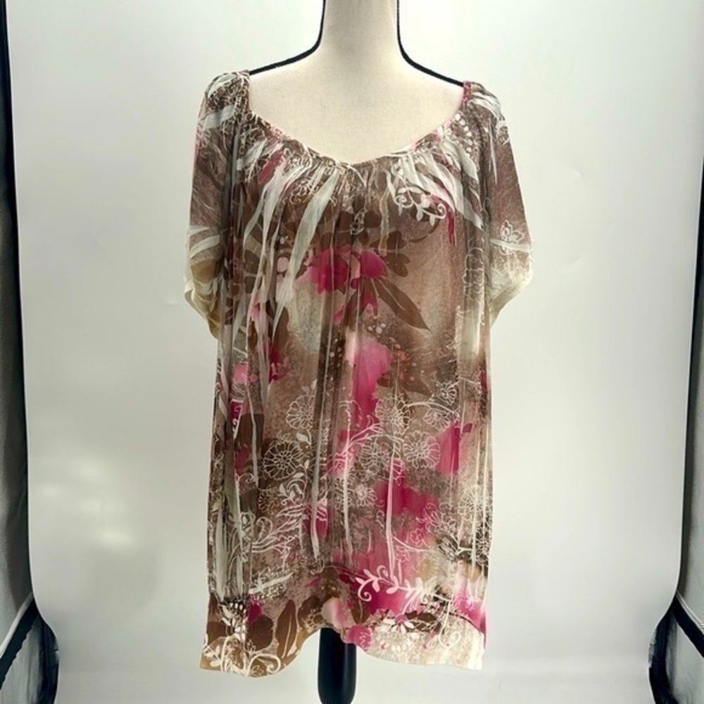 UEC Maurice’s printed blouse short sleevee size 3X double layers